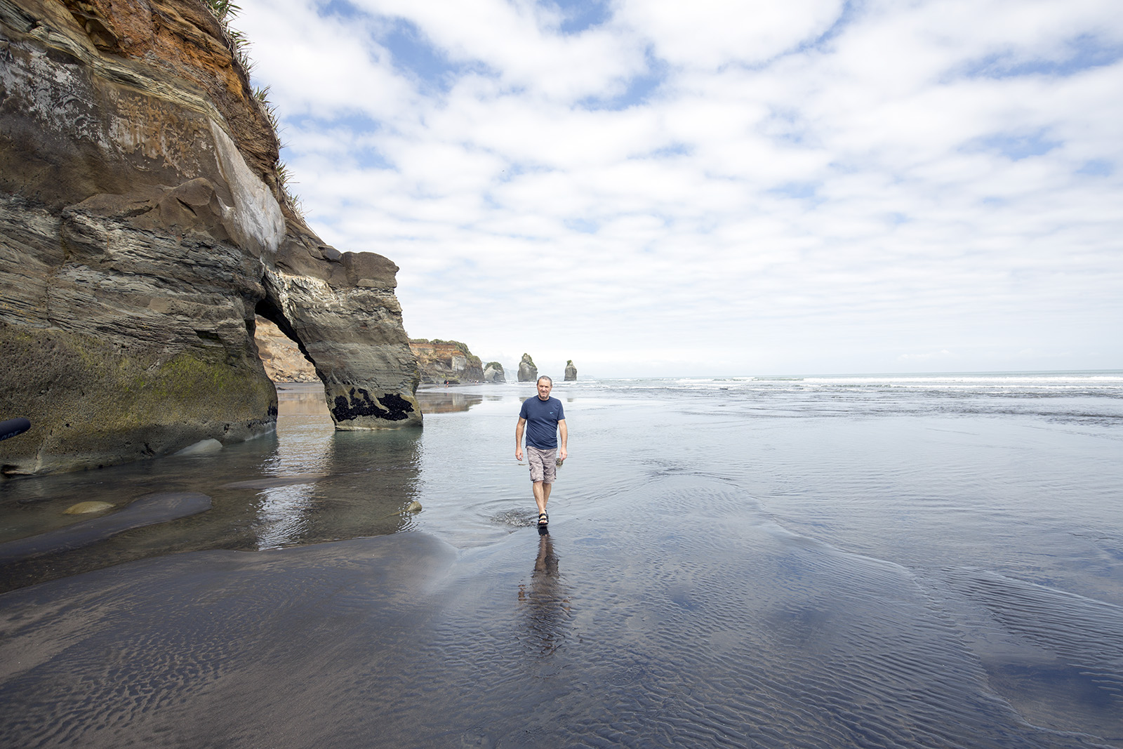 Three Sisters and the Elephant Rock - Tongaporutu